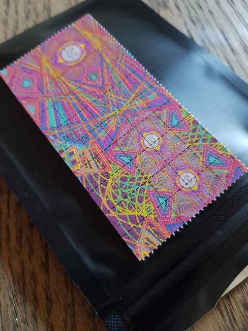 Voidrealm LSD 105mcg x 100 Blotter tabs pack